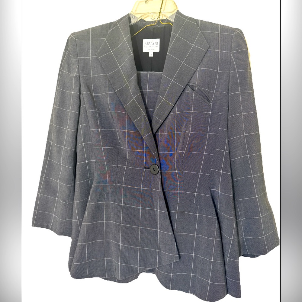 Vintage ARMANI COLLEZIONI Women’s Gray Plaid Pant Suit Size 10 Made In Italy